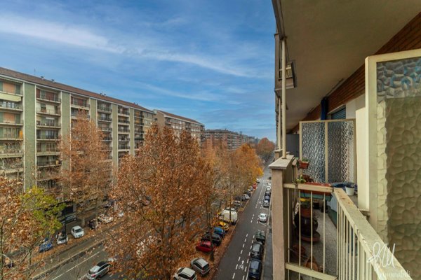 appartamento in vendita a Torino in zona Santa Rita
