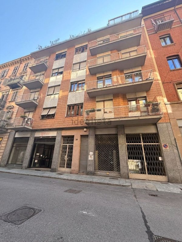 appartamento in vendita a Torino in zona Crocetta