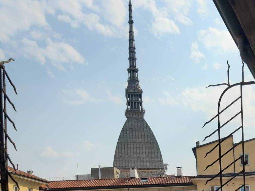 appartamento in vendita a Torino in zona Vanchiglia