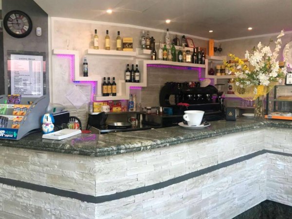 negozio in vendita a Torino in zona Santa Rita