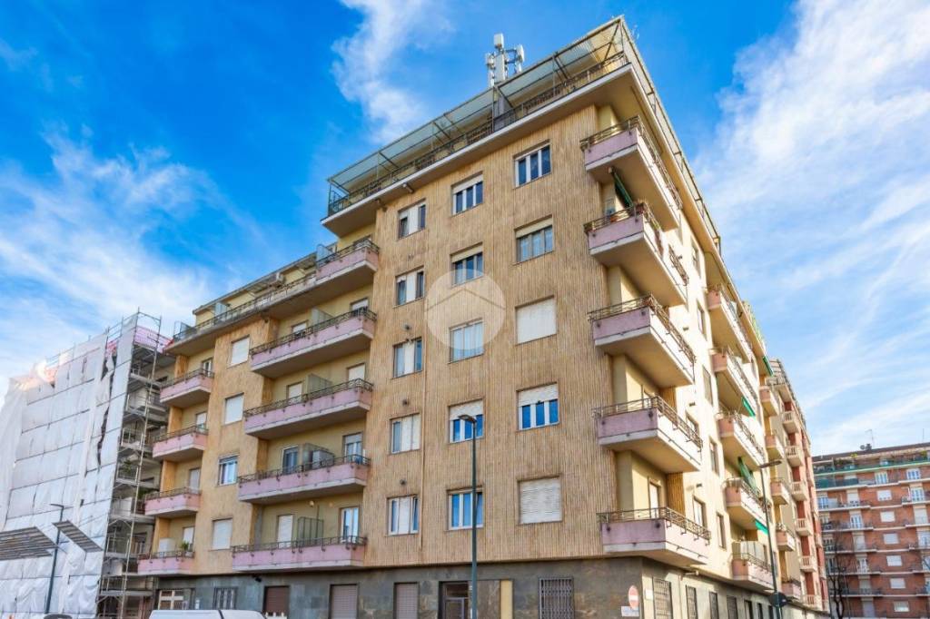 appartamento in vendita a Torino in zona Borgata Vittoria