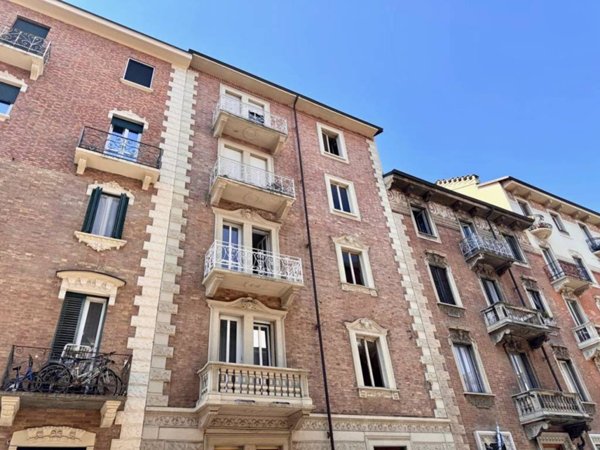 appartamento in vendita a Torino in zona Cenisia