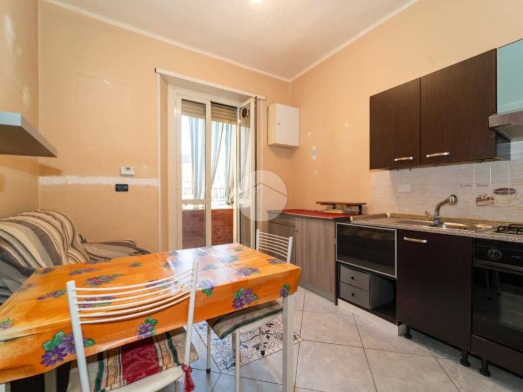 appartamento in vendita a Torino in zona Borgata Vittoria