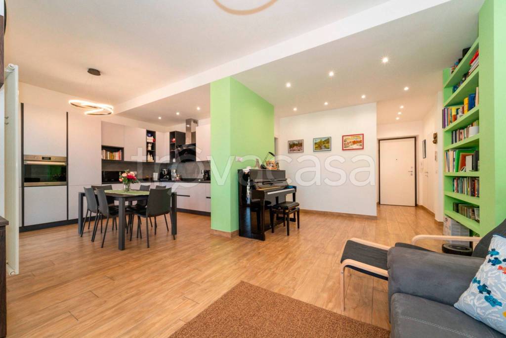 appartamento in vendita a Torino in zona Lingotto