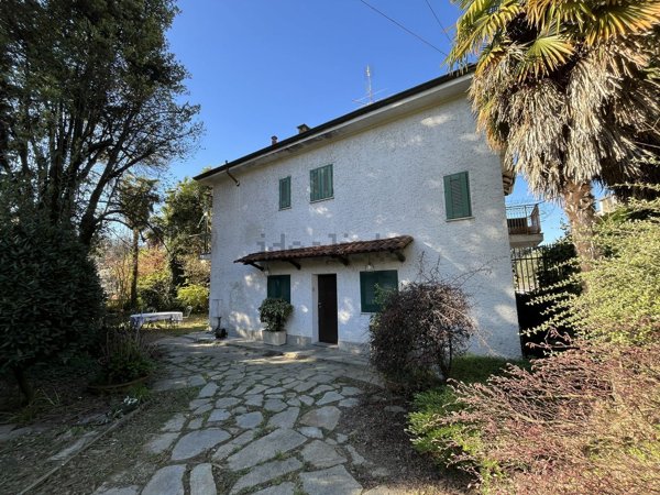 casa indipendente in vendita a Torino in zona Cavoretto