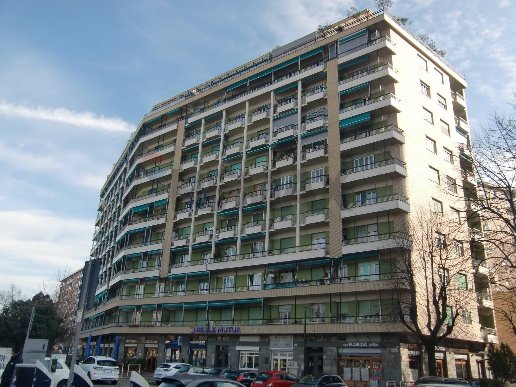 appartamento in vendita a Torino in zona Lingotto