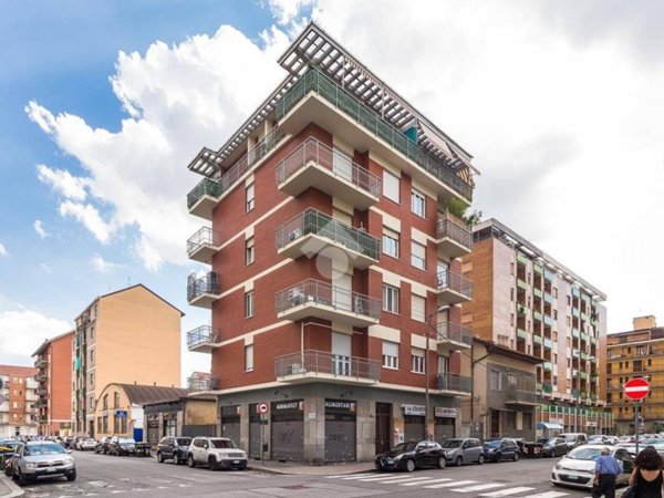 appartamento in vendita a Torino in zona Aeronautica