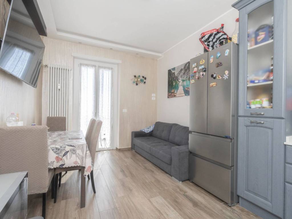 appartamento in vendita a Torino in zona Aurora