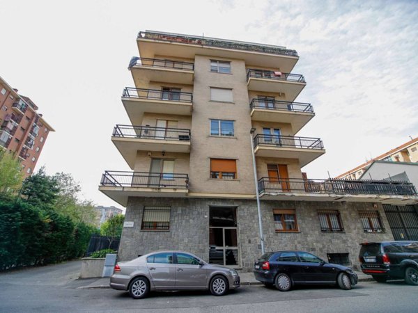 appartamento in vendita a Torino in zona Villaretto