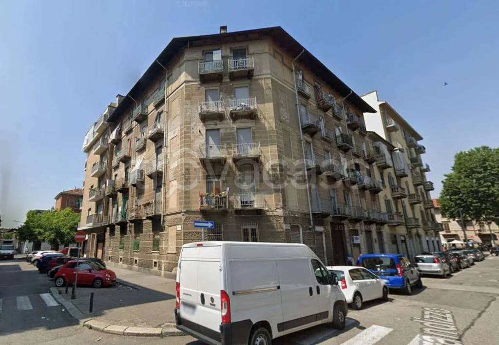 appartamento in vendita a Torino in zona Barriera di Milano