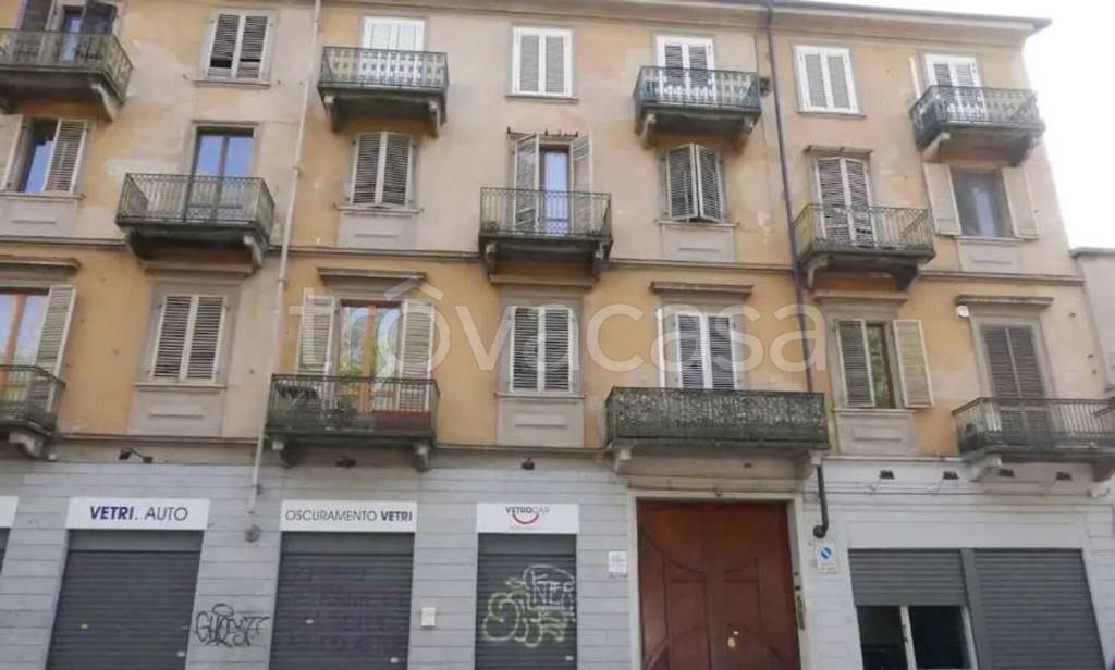 appartamento in vendita a Torino in zona Aurora