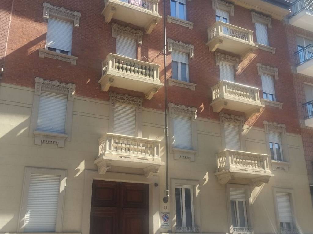 appartamento in vendita a Torino in zona Borgata Vittoria