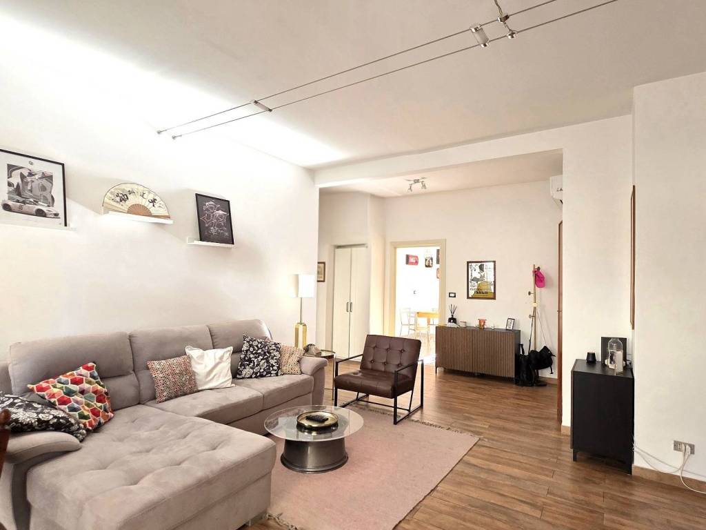 appartamento in vendita a Torino in zona Cenisia