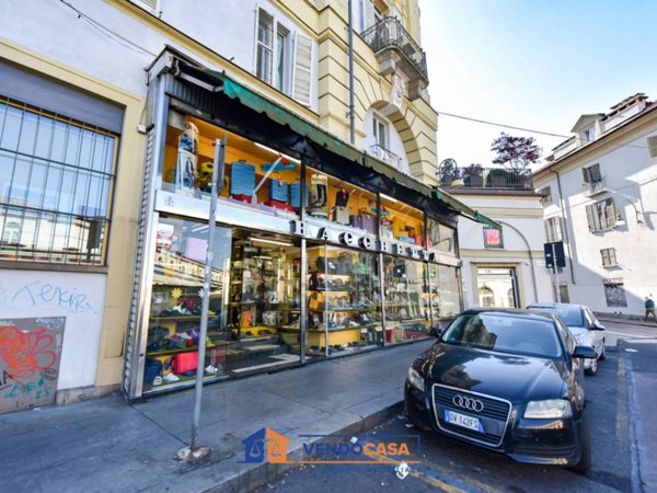 negozio in vendita a Torino in zona Centro Storico