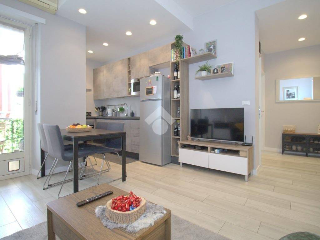 appartamento in vendita a Torino in zona Pozzo Strada