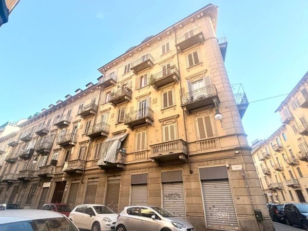 appartamento in vendita a Torino in zona Cenisia