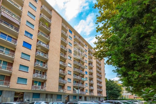 appartamento in vendita a Torino in zona Borgata Vittoria