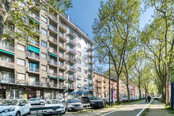 appartamento in vendita a Torino in zona Parella