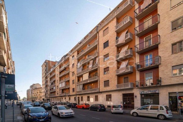 appartamento in vendita a Torino in zona Borgata Vittoria