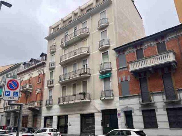 appartamento in vendita a Torino in zona Millefonti