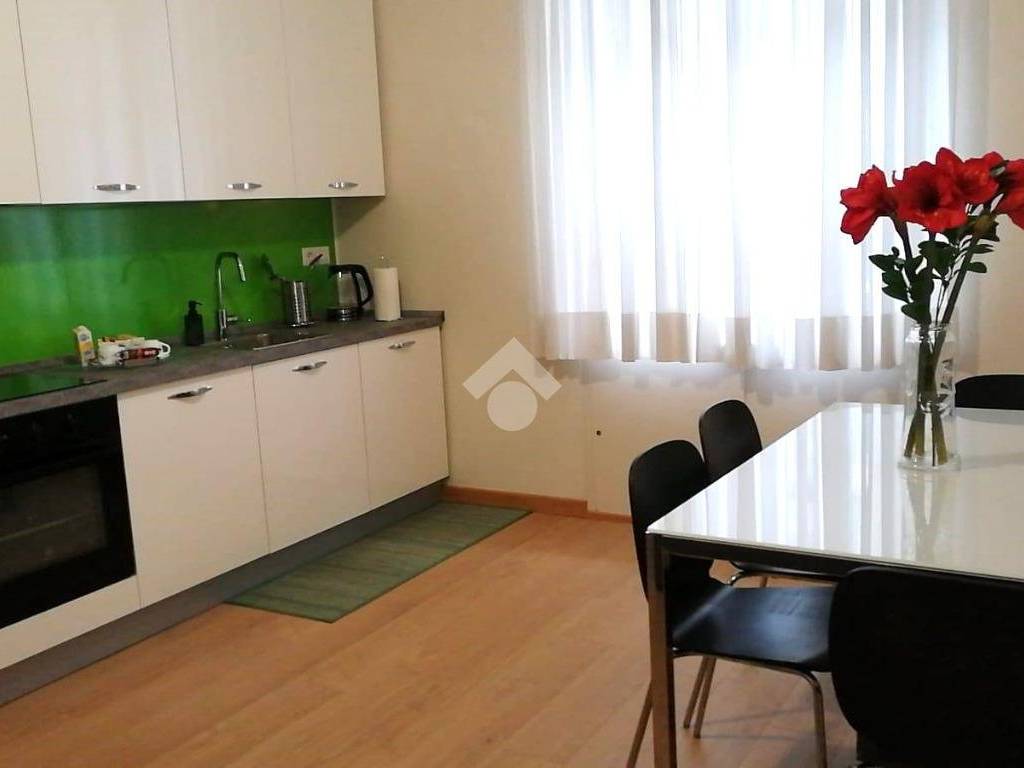 appartamento in vendita a Torino in zona Lingotto