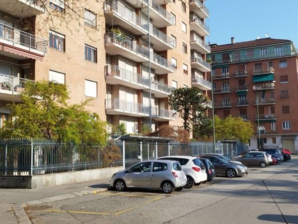 appartamento in vendita a Torino in zona Santa Rita