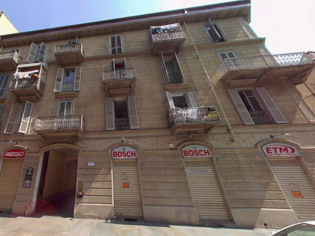 appartamento in vendita a Torino in zona Aurora