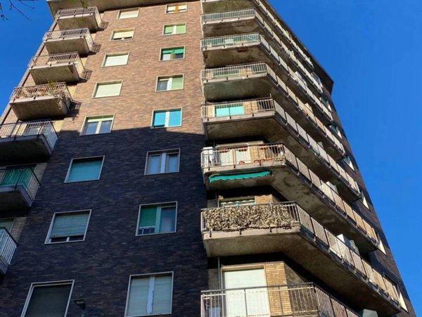 appartamento in vendita a Torino in zona Borgata Vittoria