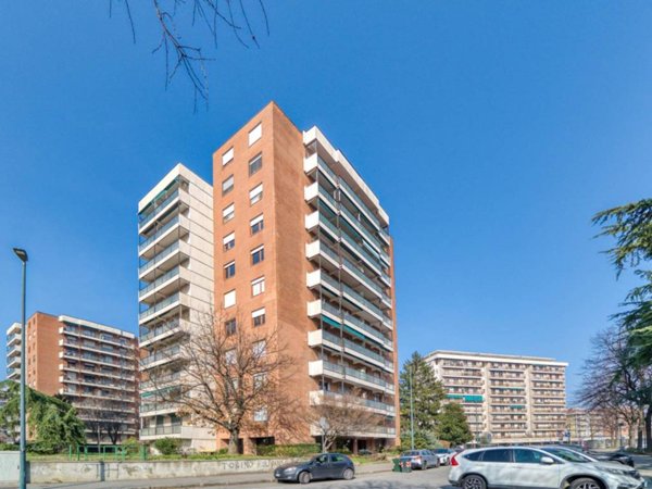 appartamento in vendita a Torino in zona Mirafiori Nord