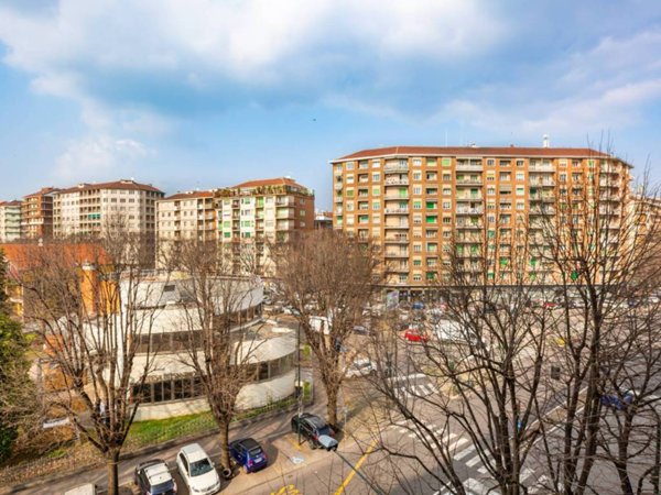 appartamento in vendita a Torino in zona Santa Rita