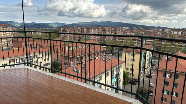 appartamento in vendita a Torino in zona Borgata Vittoria