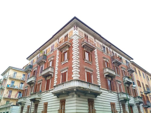 appartamento in vendita a Torino in zona Cenisia