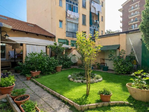 casa indipendente in vendita a Torino in zona Borgo San Paolo
