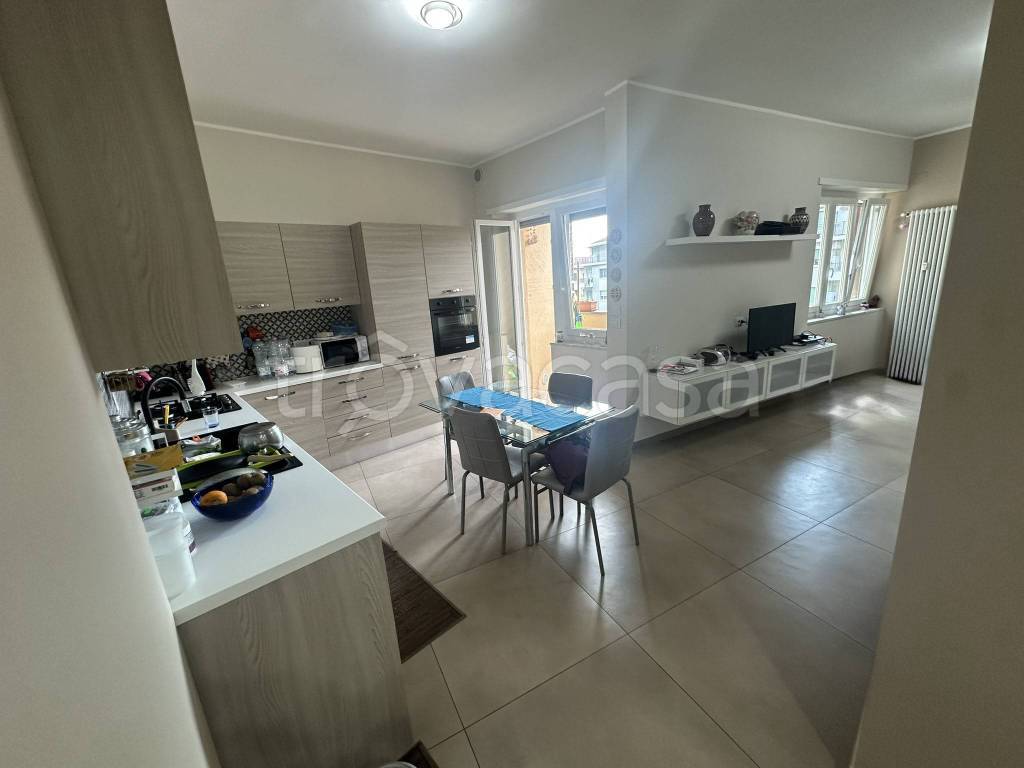 appartamento in vendita a Torino in zona Millefonti