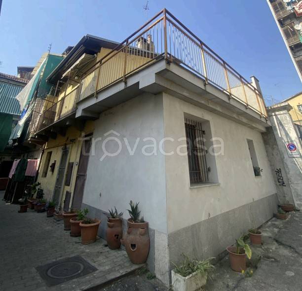 casa indipendente in vendita a Torino in zona Aurora