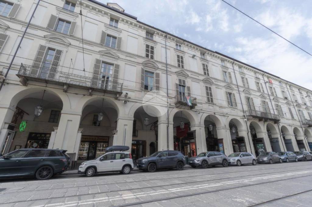 negozio in vendita a Torino in zona Centro Storico