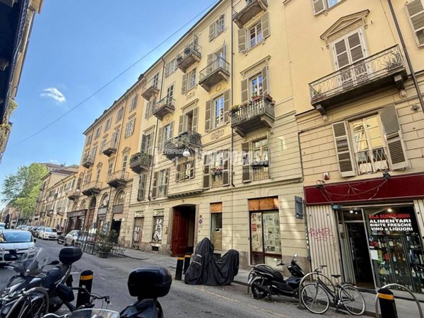 appartamento in vendita a Torino in zona Centro Storico