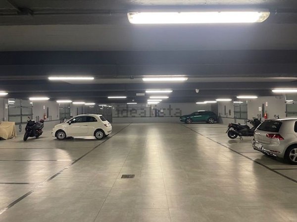 locale di sgombero in vendita a Torino
