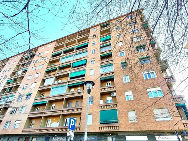 appartamento in vendita a Torino in zona Borgo San Paolo