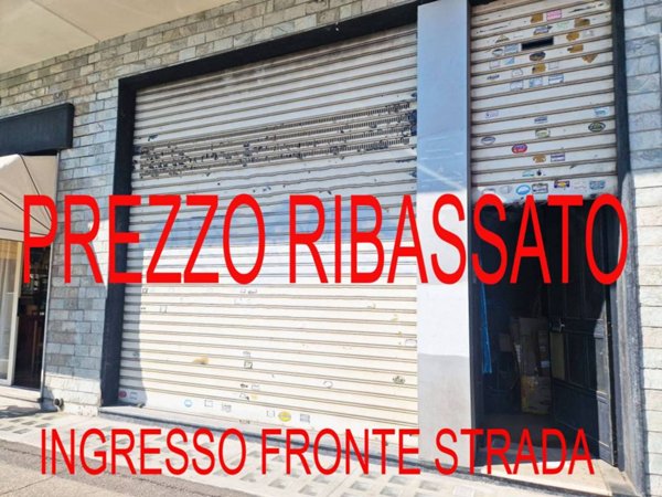negozio in vendita a Torino in zona Parella