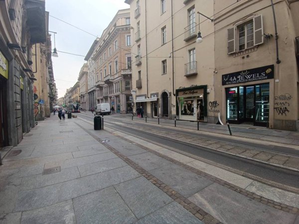 negozio in vendita a Torino in zona Centro Storico