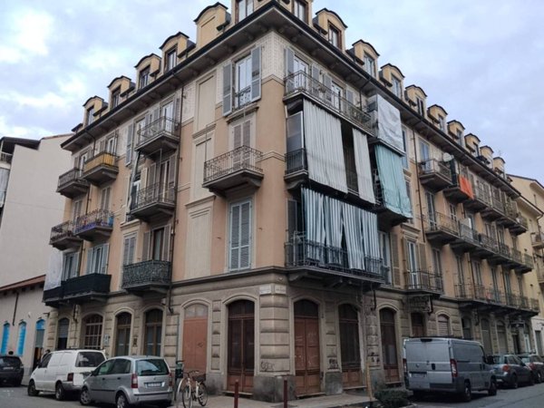 appartamento in vendita a Torino in zona Borgata Vittoria