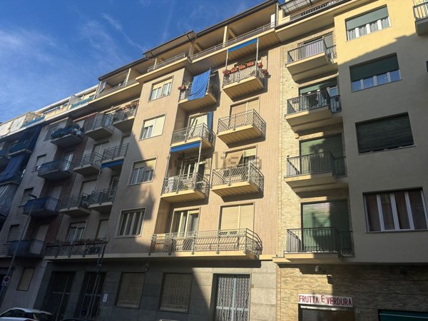 appartamento in vendita a Torino in zona Millefonti