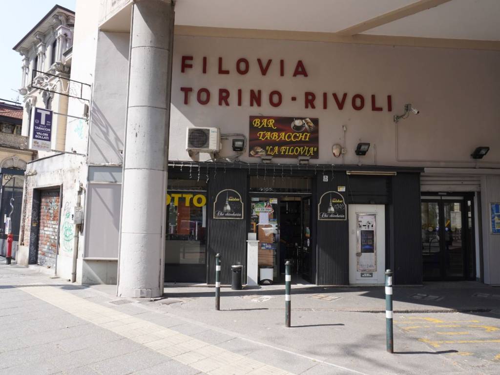 negozio in vendita a Torino in zona Campidoglio
