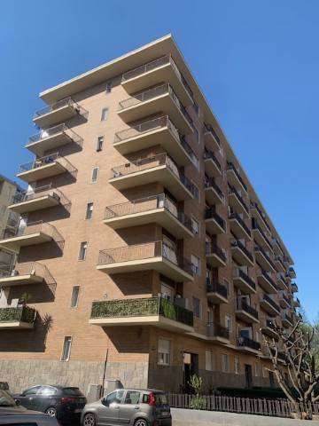 appartamento in vendita a Torino in zona Borgata Vittoria