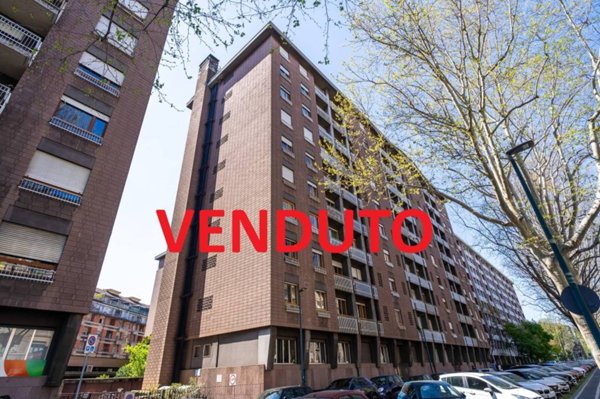 appartamento in vendita a Torino in zona Cenisia