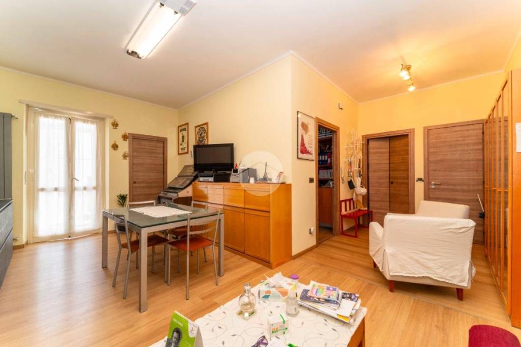 appartamento in vendita a Torino in zona Borgata Vittoria