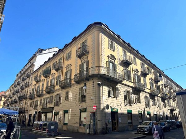 appartamento in vendita a Torino in zona San Salvario