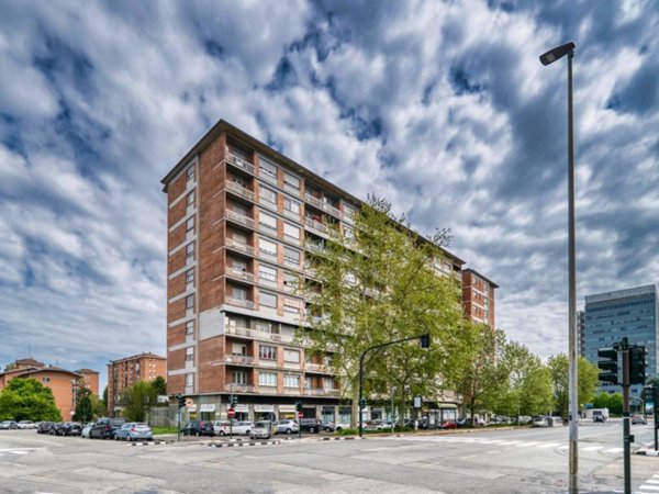 appartamento in vendita a Torino in zona Aurora