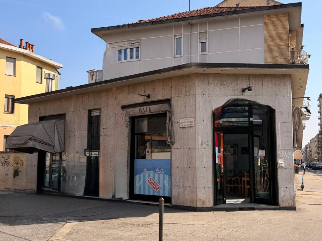 negozio in vendita a Torino in zona Parella